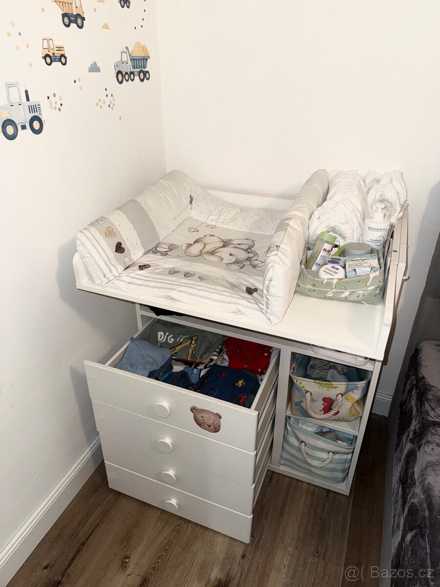 Přebalovací pult IKEA - 2