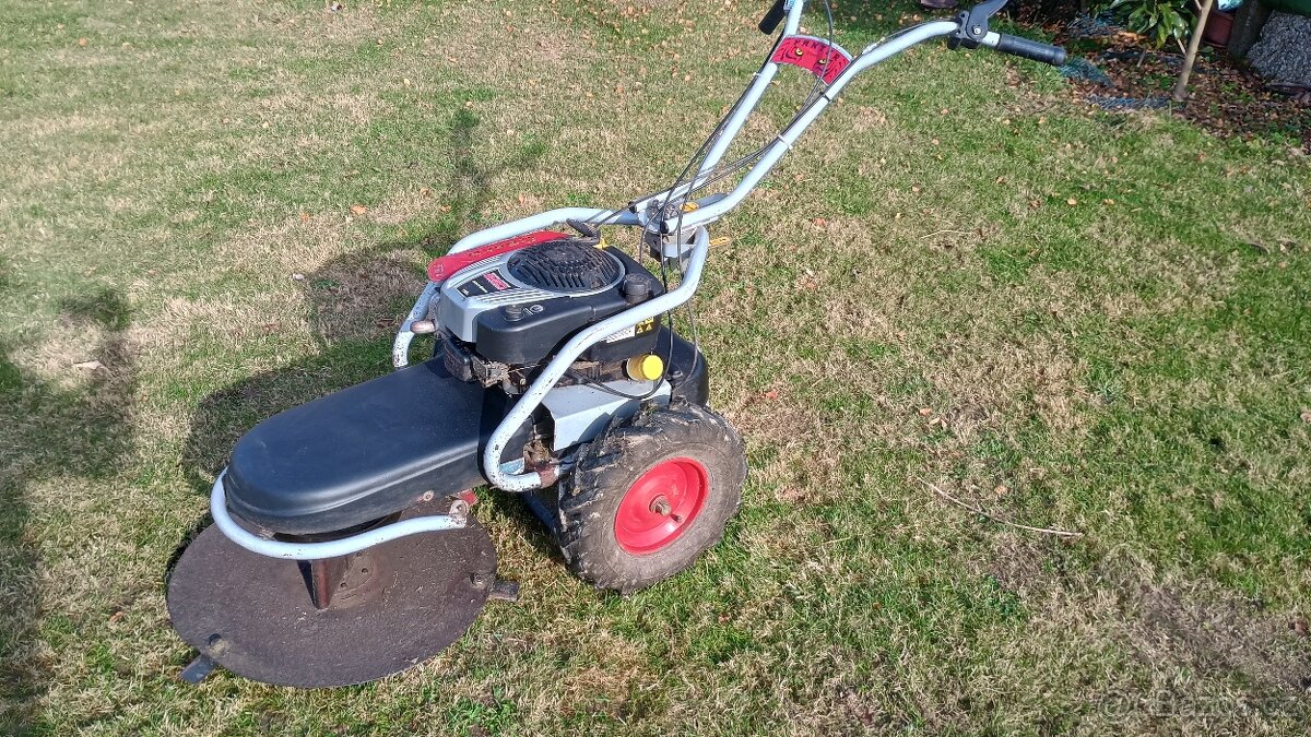 BUBNOVÁ SEKAČKA NA TRÁVU DAKR PANTER FD2 + RZS70 - 2