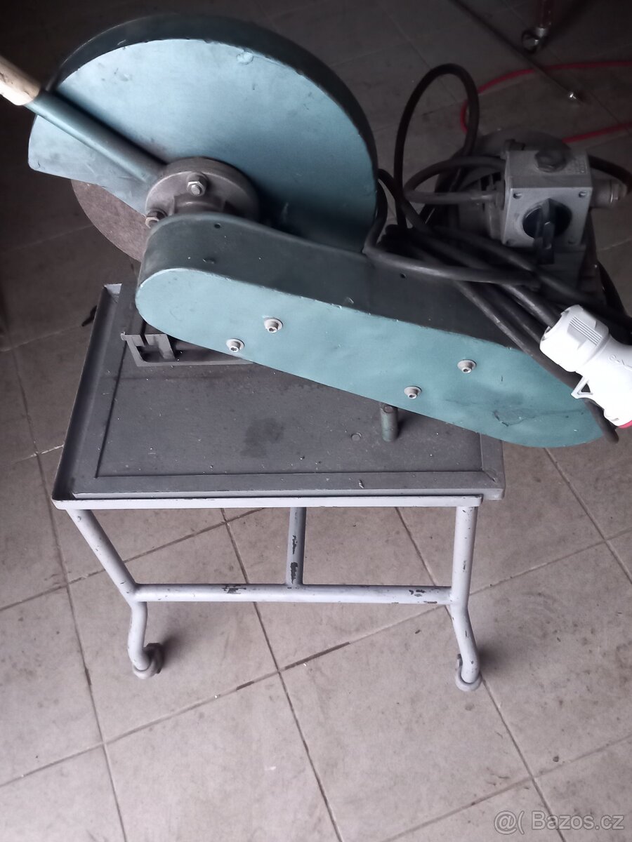Řezačka na kov - 2