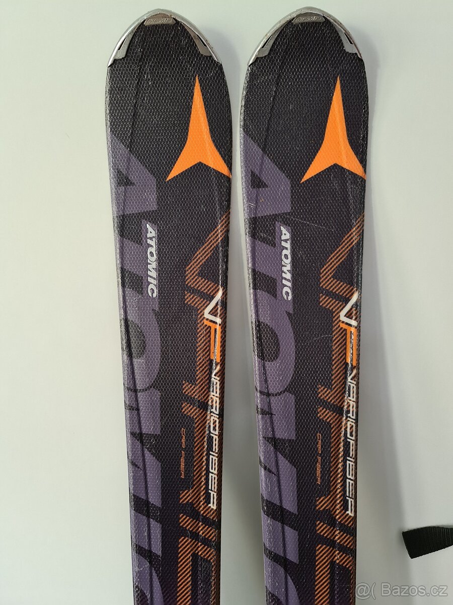 Atomic Vario Fiber Sjezdové lyže,boty, hůlky i obaly(+helma) - 2