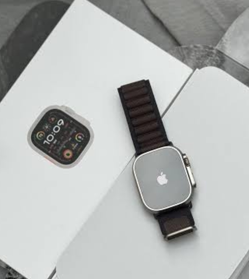 Apple Iphone 14ProMax + Apple watch Ultra 2 - 2