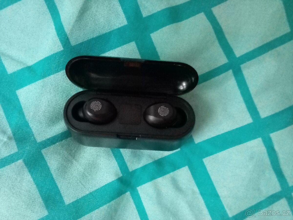 PRODEJ - Bezdrátová sluchátka - 2