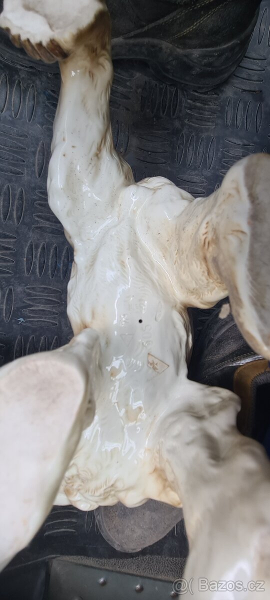 Soška medvěd velký - 2