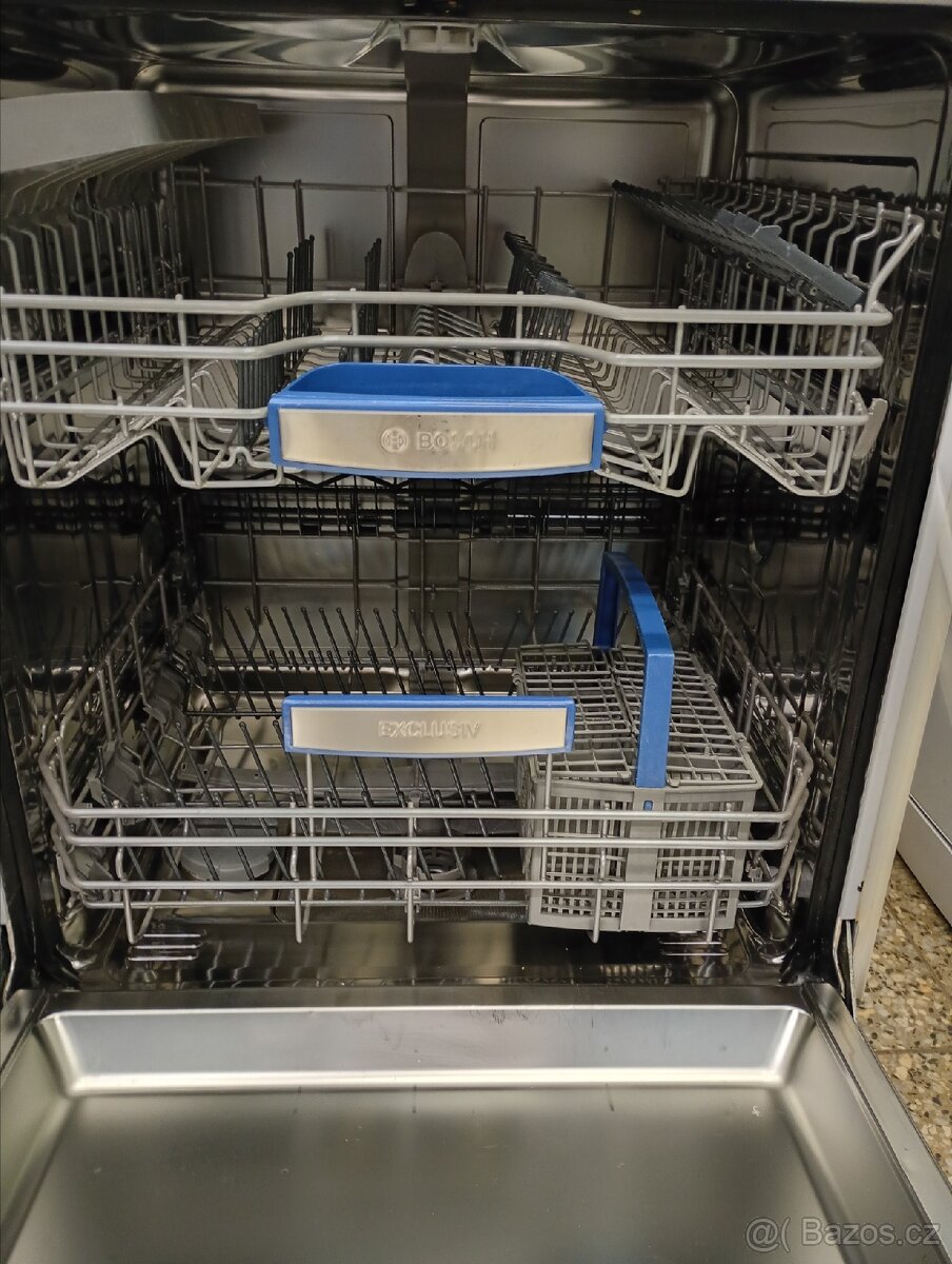 Myčka nádobí Bosch integrovaná 60 - 2