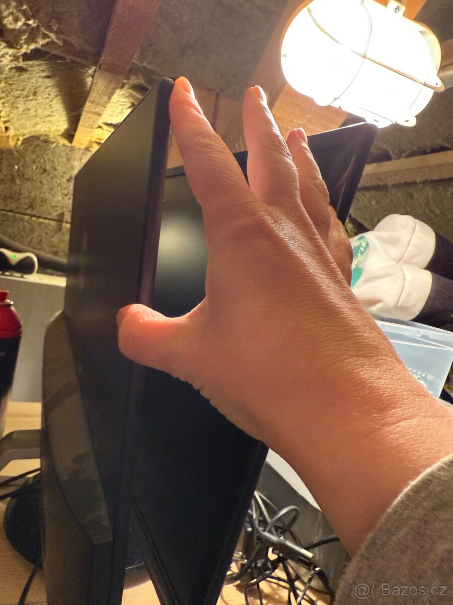 Monitor hp bez ramecku - 2