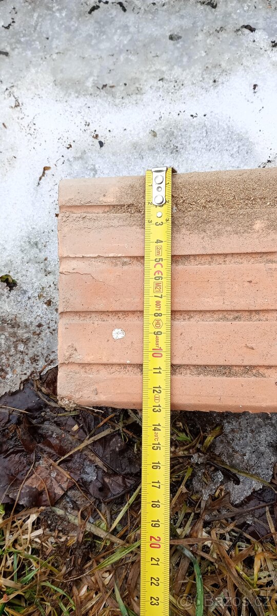 Cihle a hurdisky i - 2