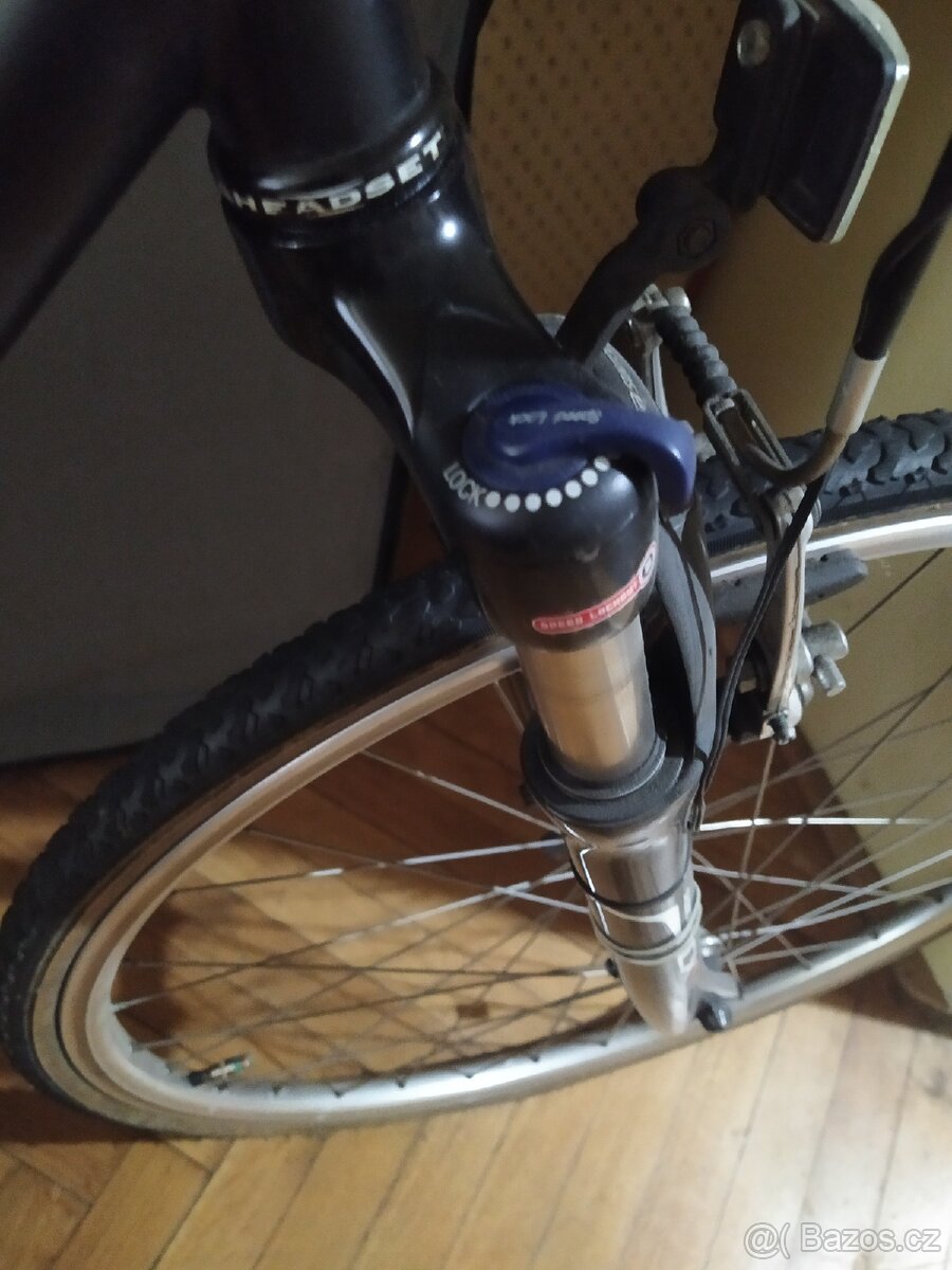 Kolo trekové Rock Machine 3x8. - 2