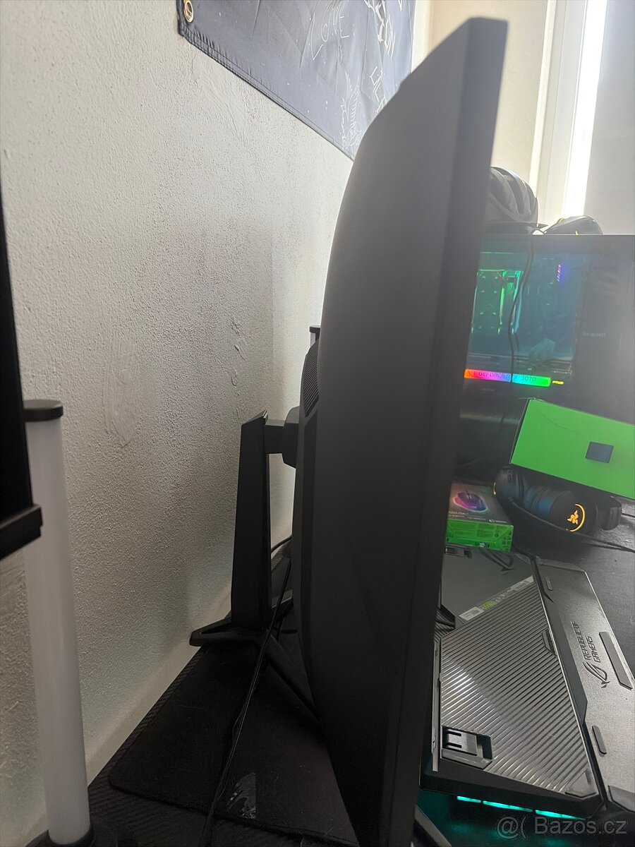 MSI G32CQ4 E2 32’ monitor - 2