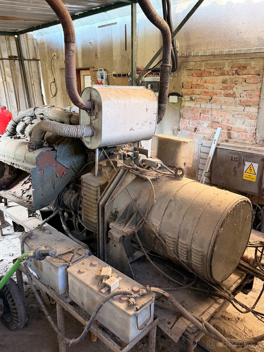Motor Tatra 148 - 2