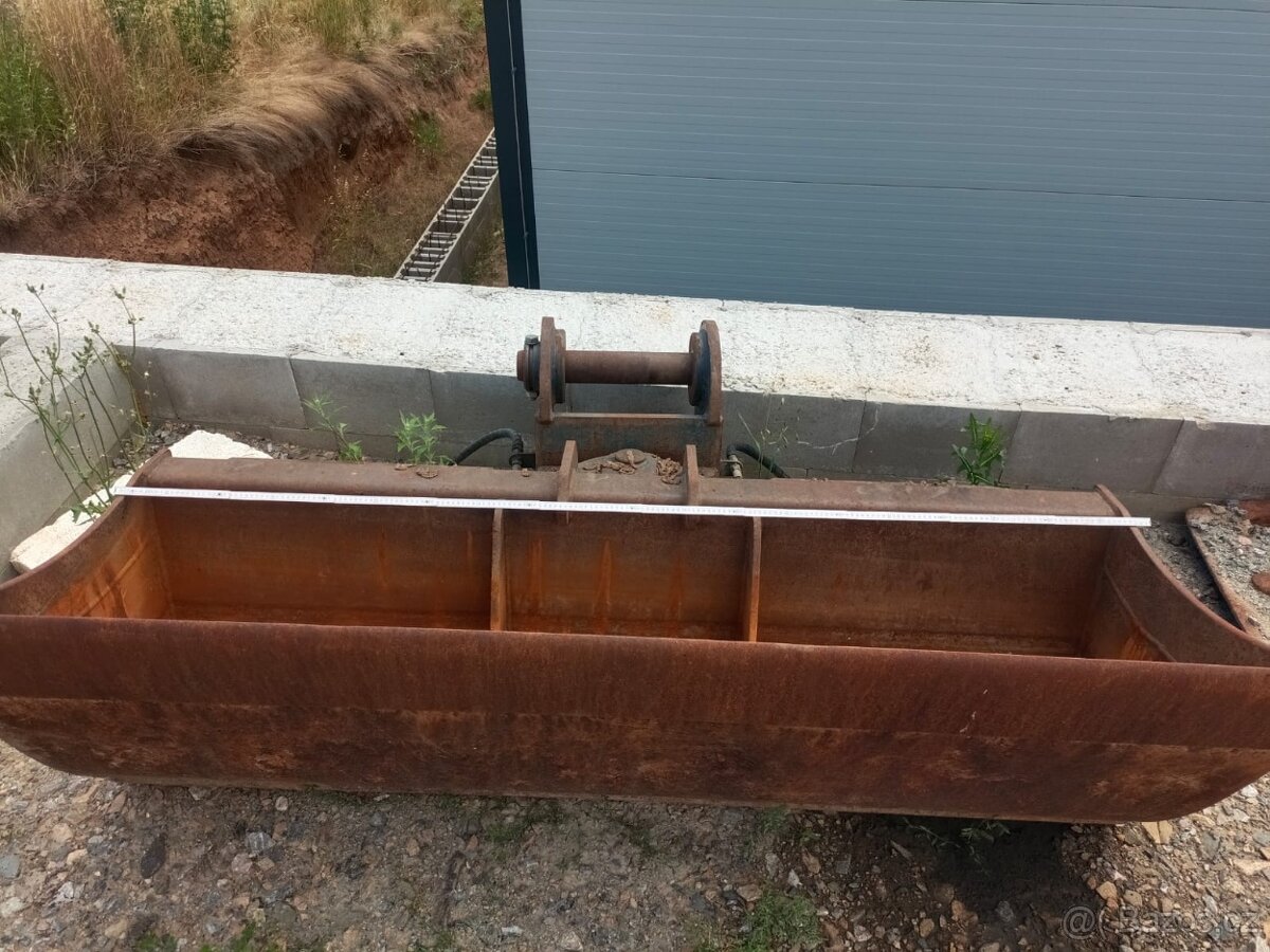 Lžíce svahová hydraulická 200 cm - 2