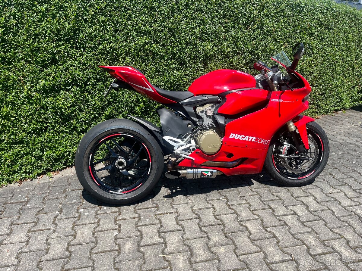 Ducati 1199 Panigale - 2