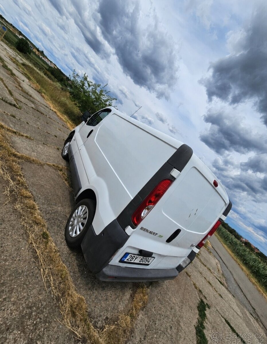 Renault Trafic 2.0 dci 84 kw - 2