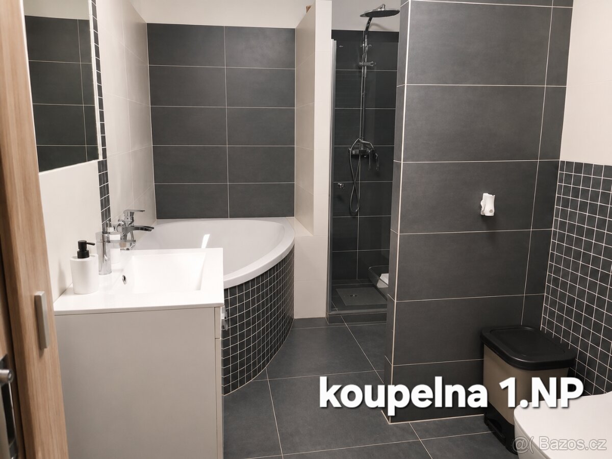 Rodinný dům se dvěma byty - 2