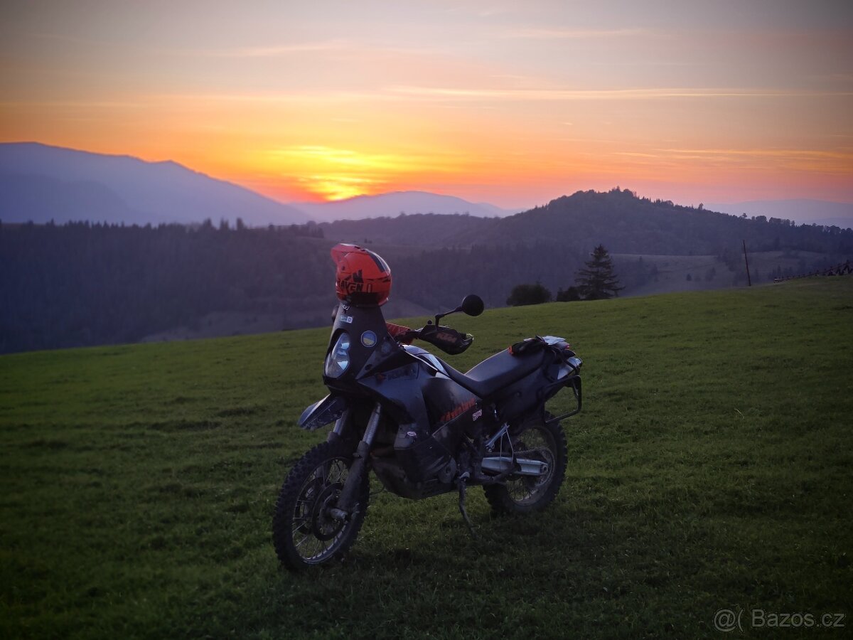 KTM 990 Adventure Black - 2
