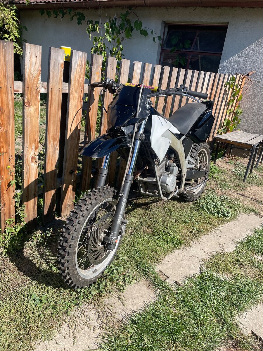 Derbi senda 125 - 2