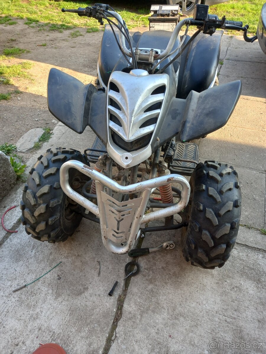 Prodám čtyřkolku 150 ccm