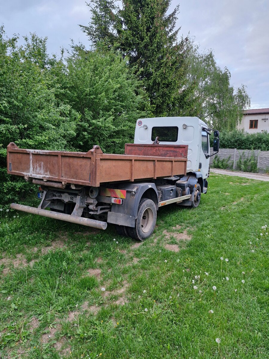 Prodám DAF LF 45 170 a Kobelco SK 035 - 2