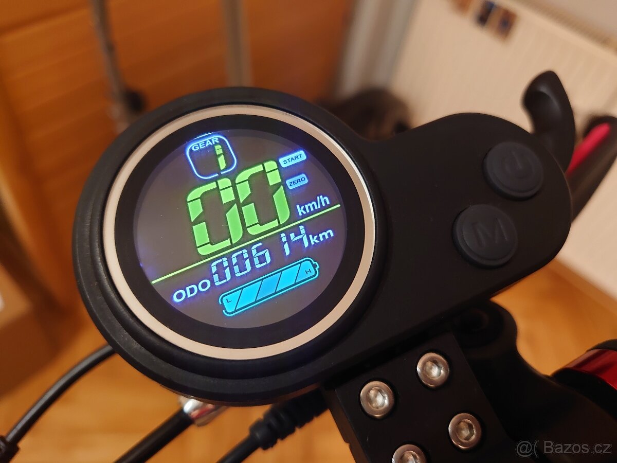 Elektrokoloběžka EV Viper 4 (2022) – top stav, 610 km - 2