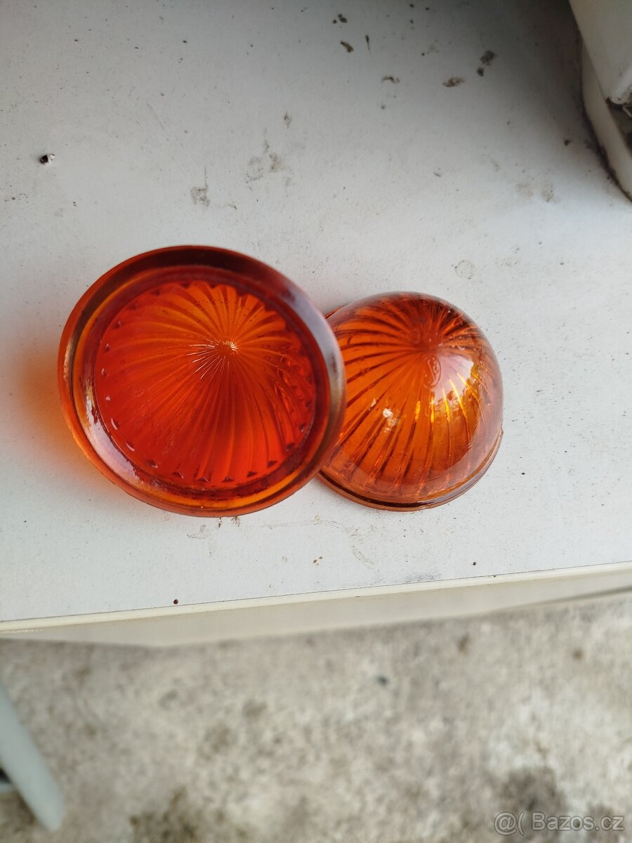 Sklíčko na Tatra Škoda Praga - 2