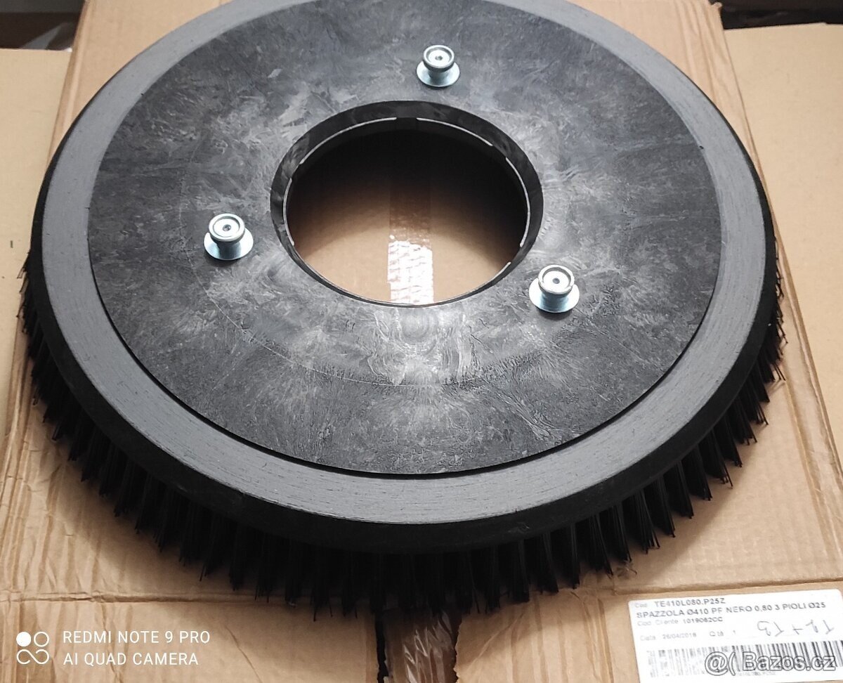 Kartáč k mycím strojům Tennant. - 2