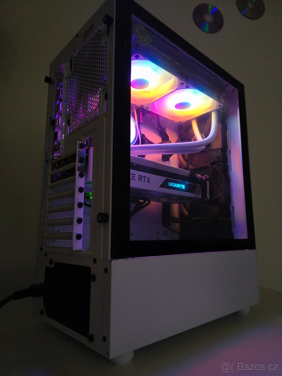 Herní PC "SnowPiercer" - 2