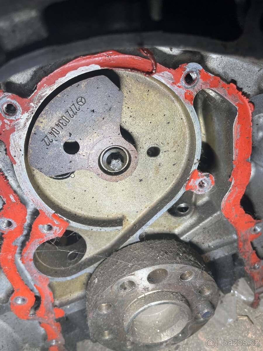 Blok motoru Mercedes OM272 - 300 GDI - 180 kw - 2