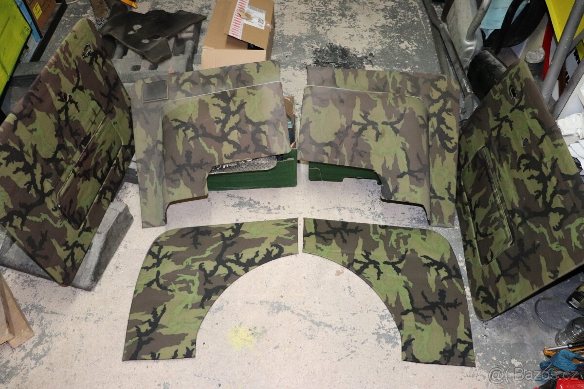 Trabant Tapecirunk vojenský DDR - 2