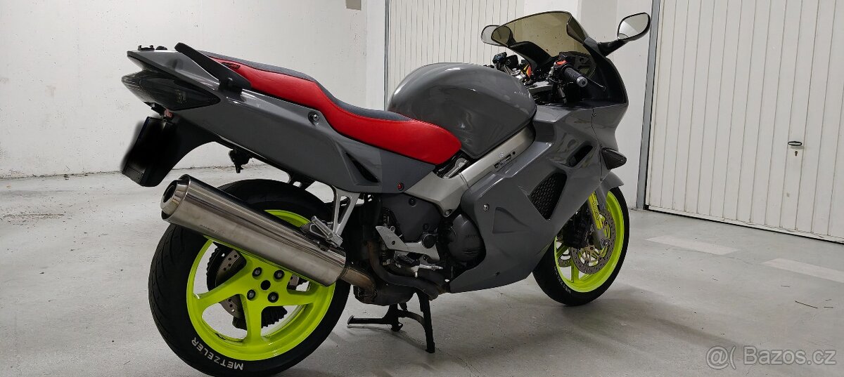 Honda VFR 800FI - 2