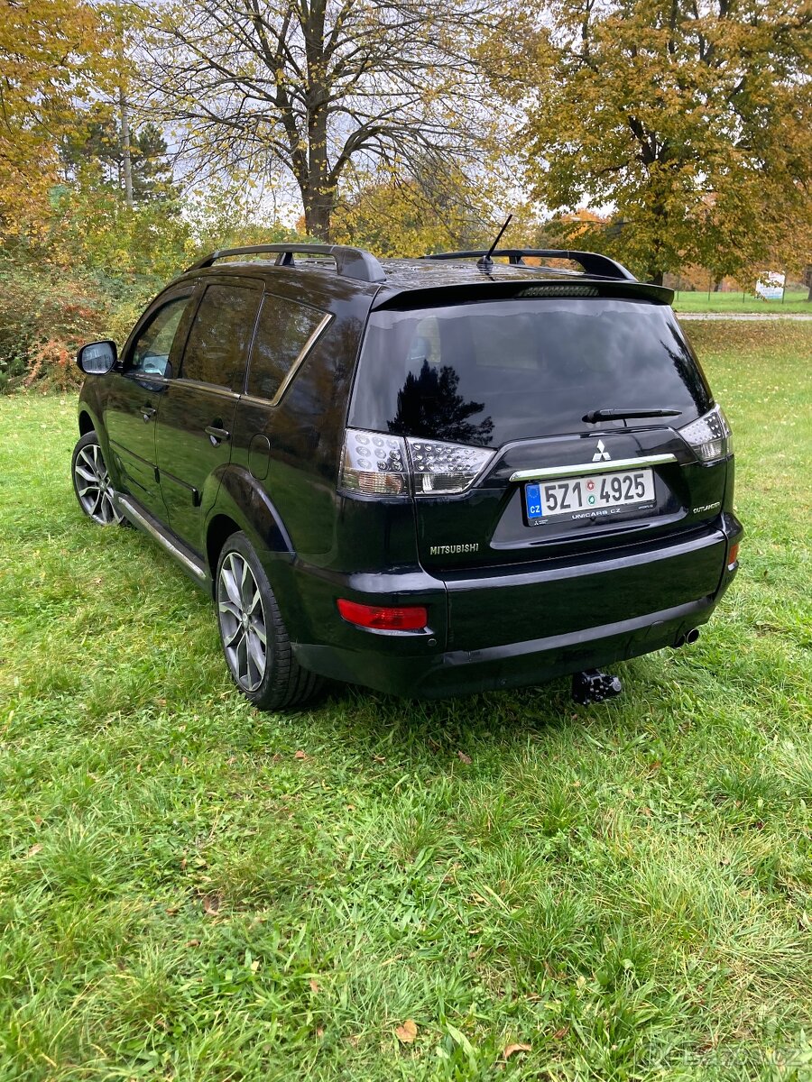 Mitsubishi Outlander 2.2 Di-D 115kW - 2