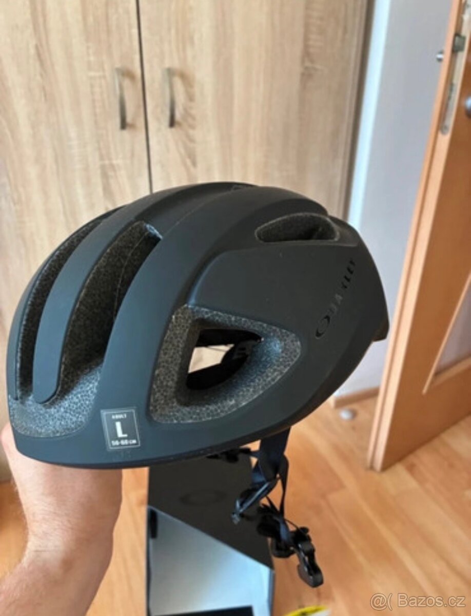 Oakley helma na kolo - 2