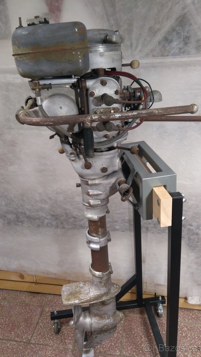 Propulsor - legendární český lodní motor - 2