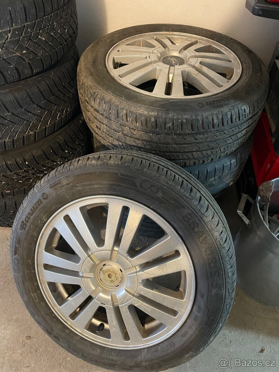 Originál kola Ford - 2