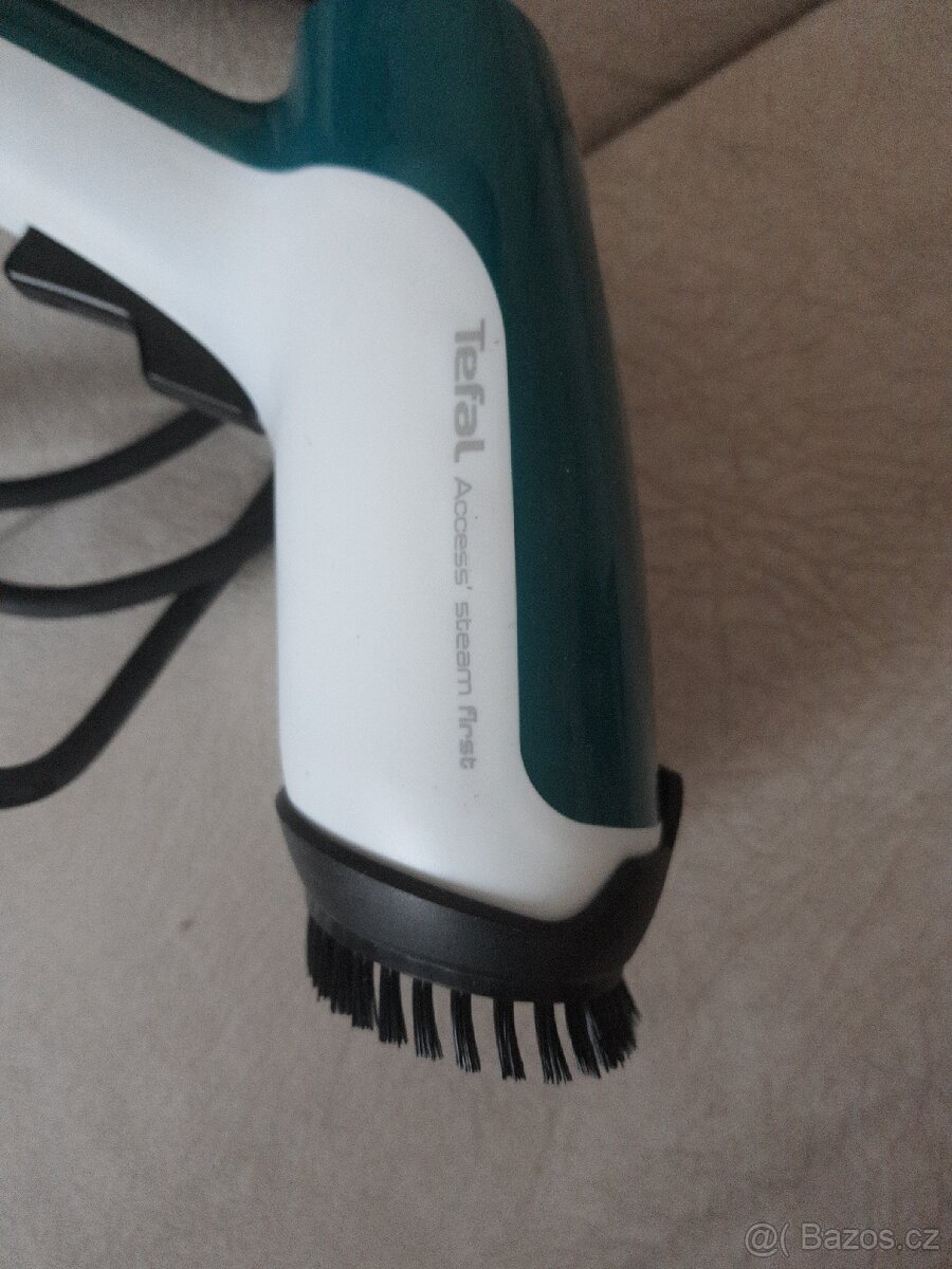 Napařovač oděvů Tefal DT6130E0 Access Steam First - 2
