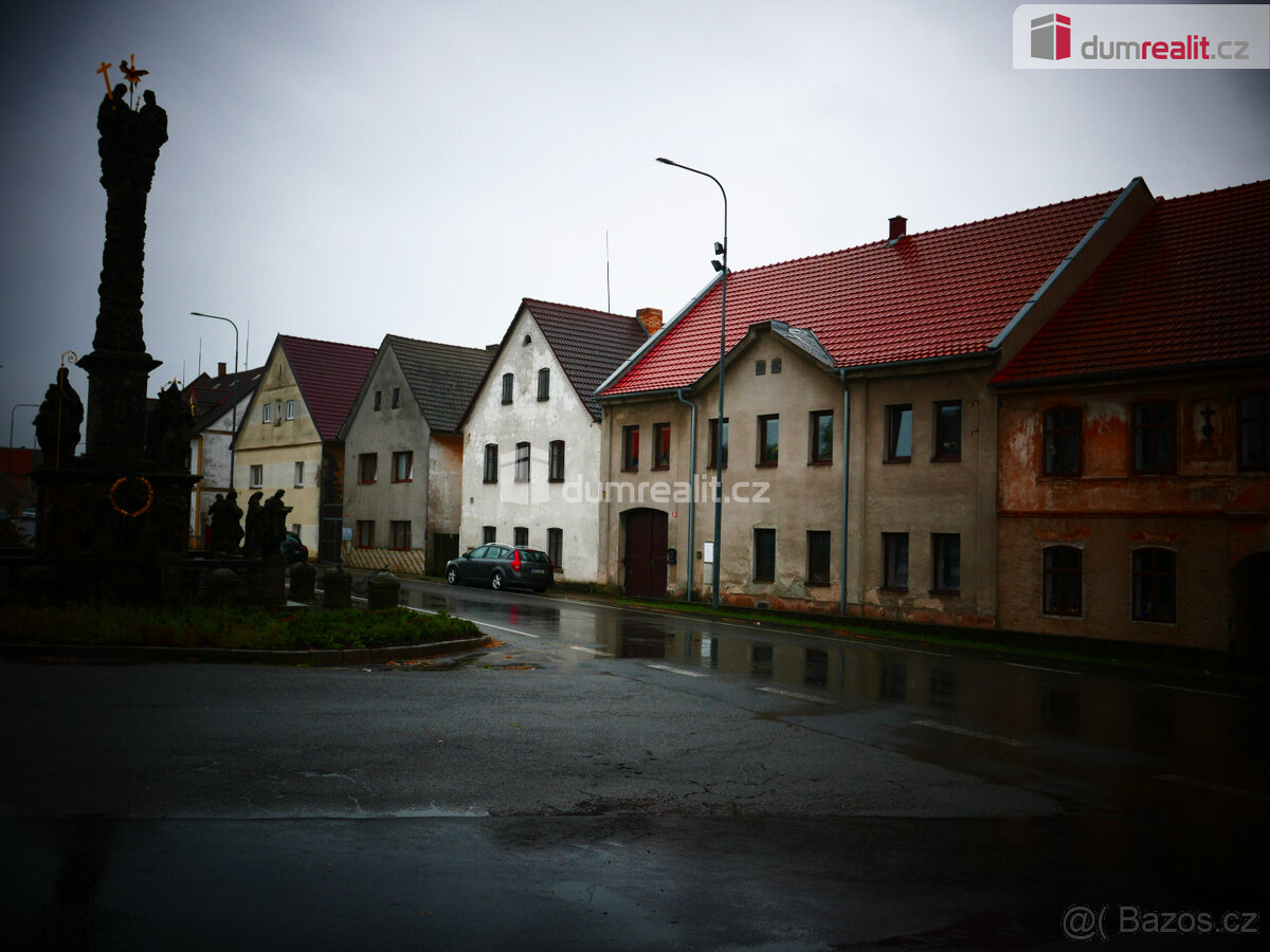 Prodej velký dvougenerační dům Blíževedly - 2