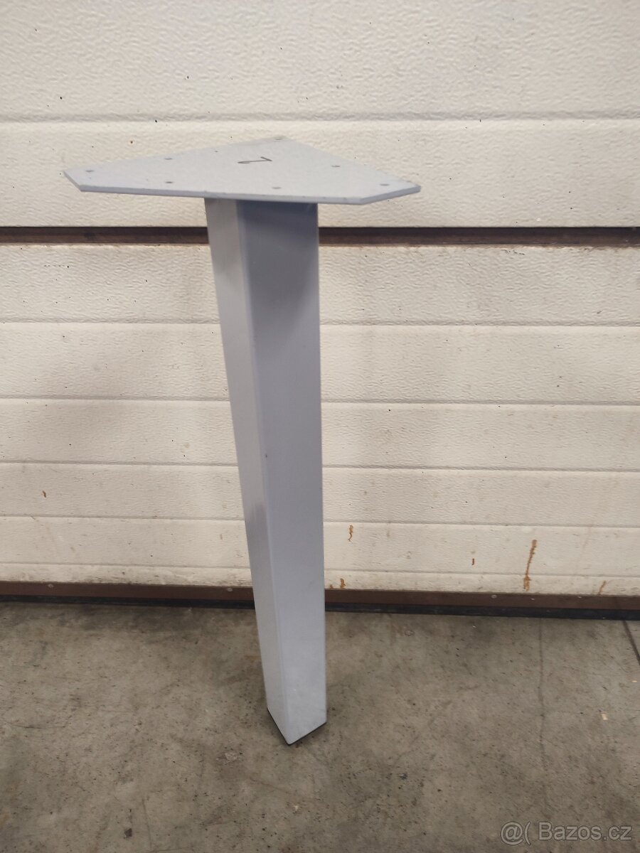 nohy ke stolu + vrchní deska - 2