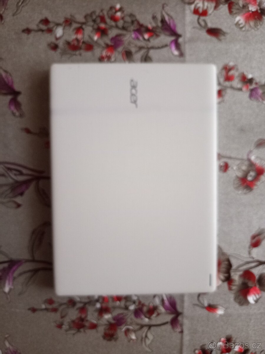 Acer Aspire a01-132 na náhradní díly. - 2