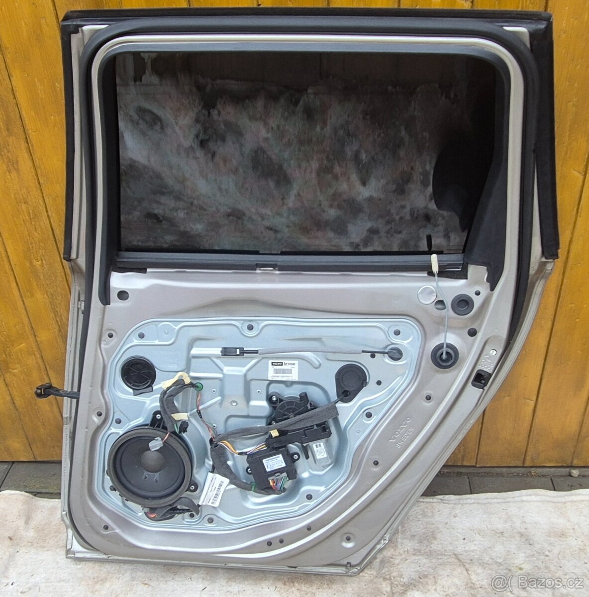 PZ dveře Volvo XC70 P3 - 2