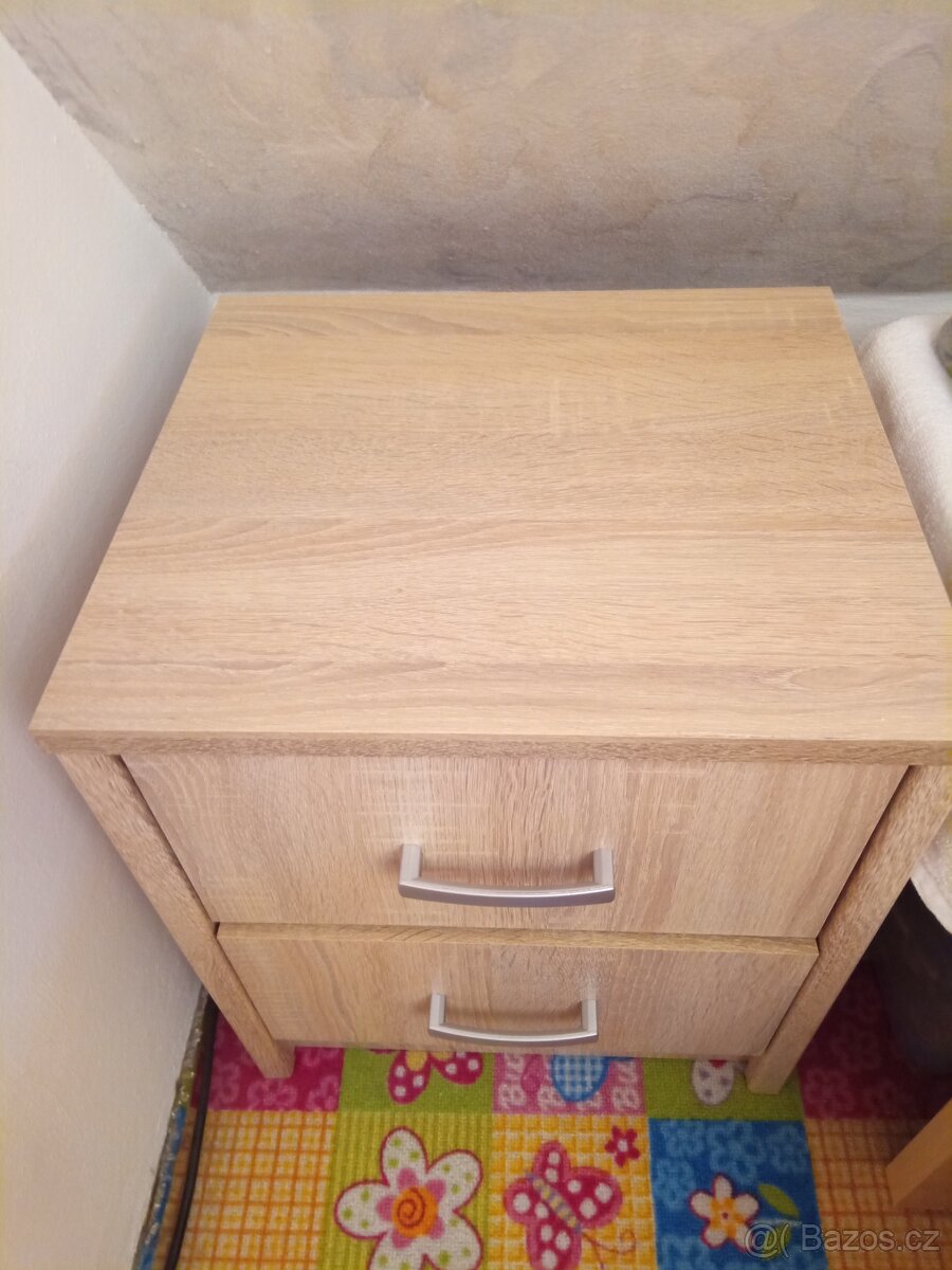 Noční stolek - 2