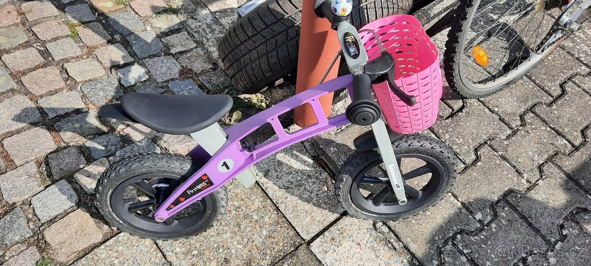 Prodám odrážedlo Firstbike - 2