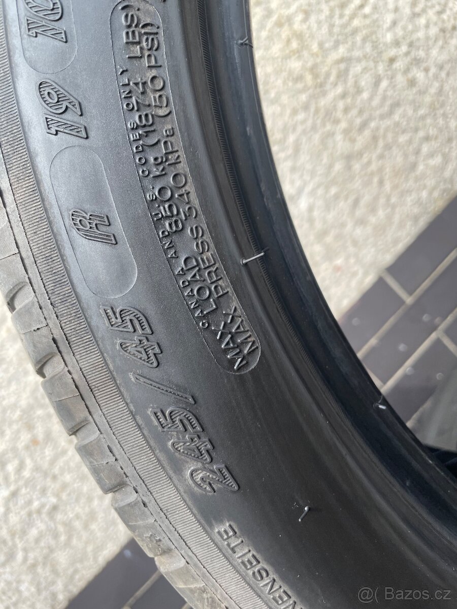 Letní pneu 245/45 r19 - 2
