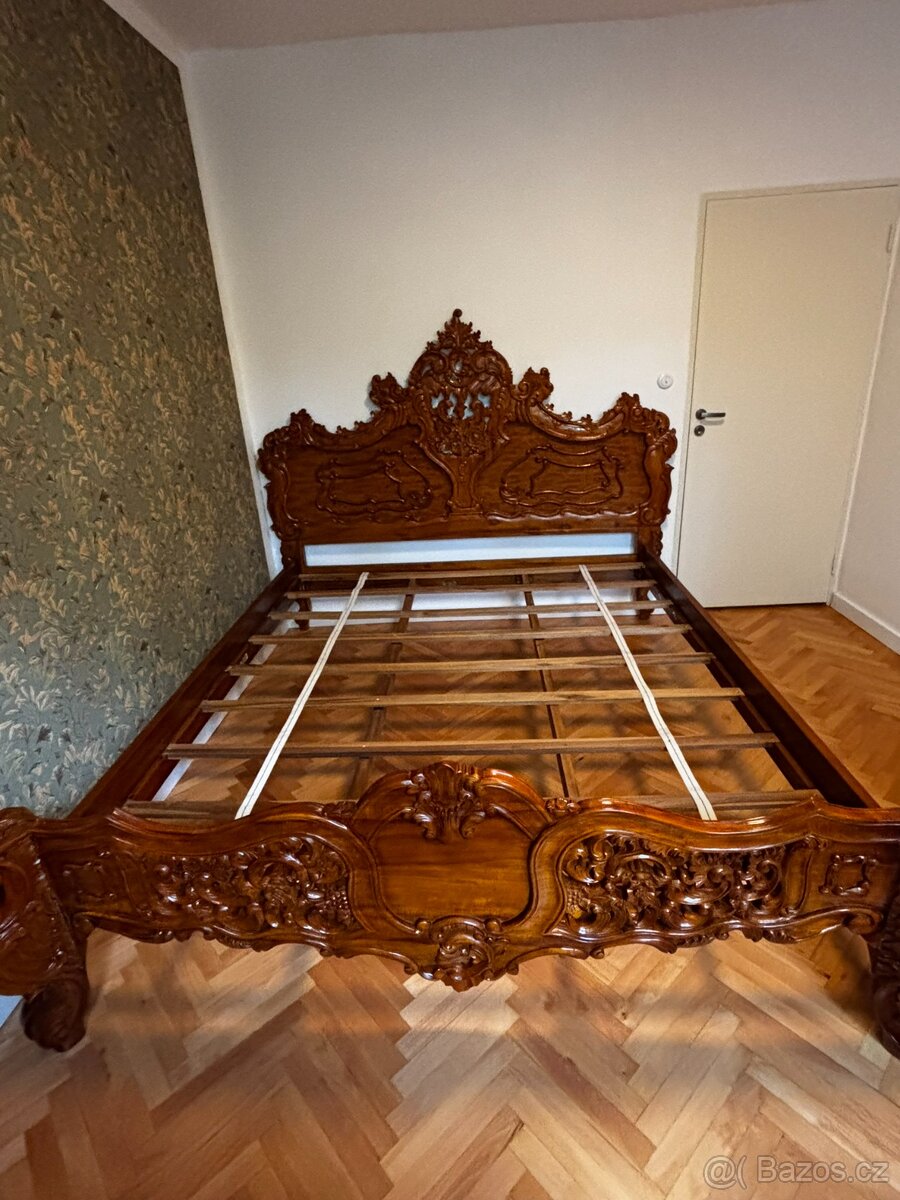 Zámecká postel - 2