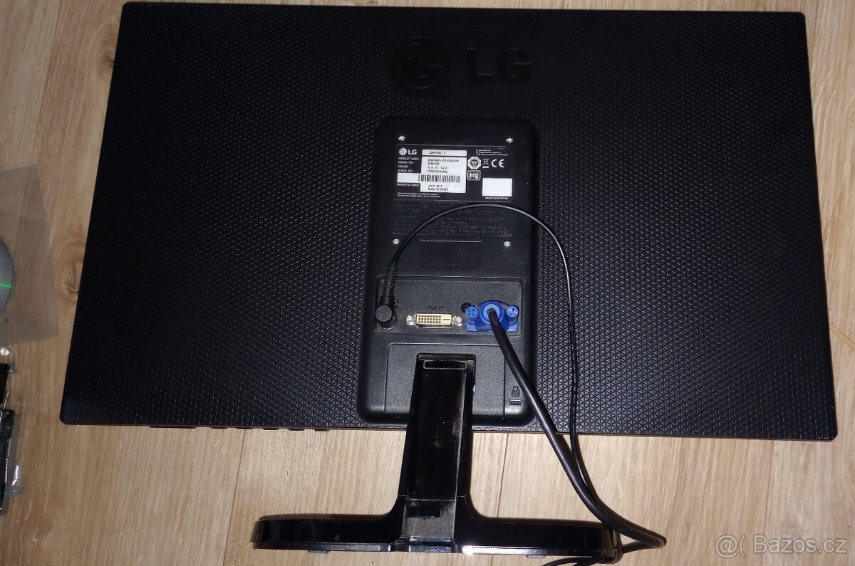 Monitor LG 22MP48D, funkční, - 2