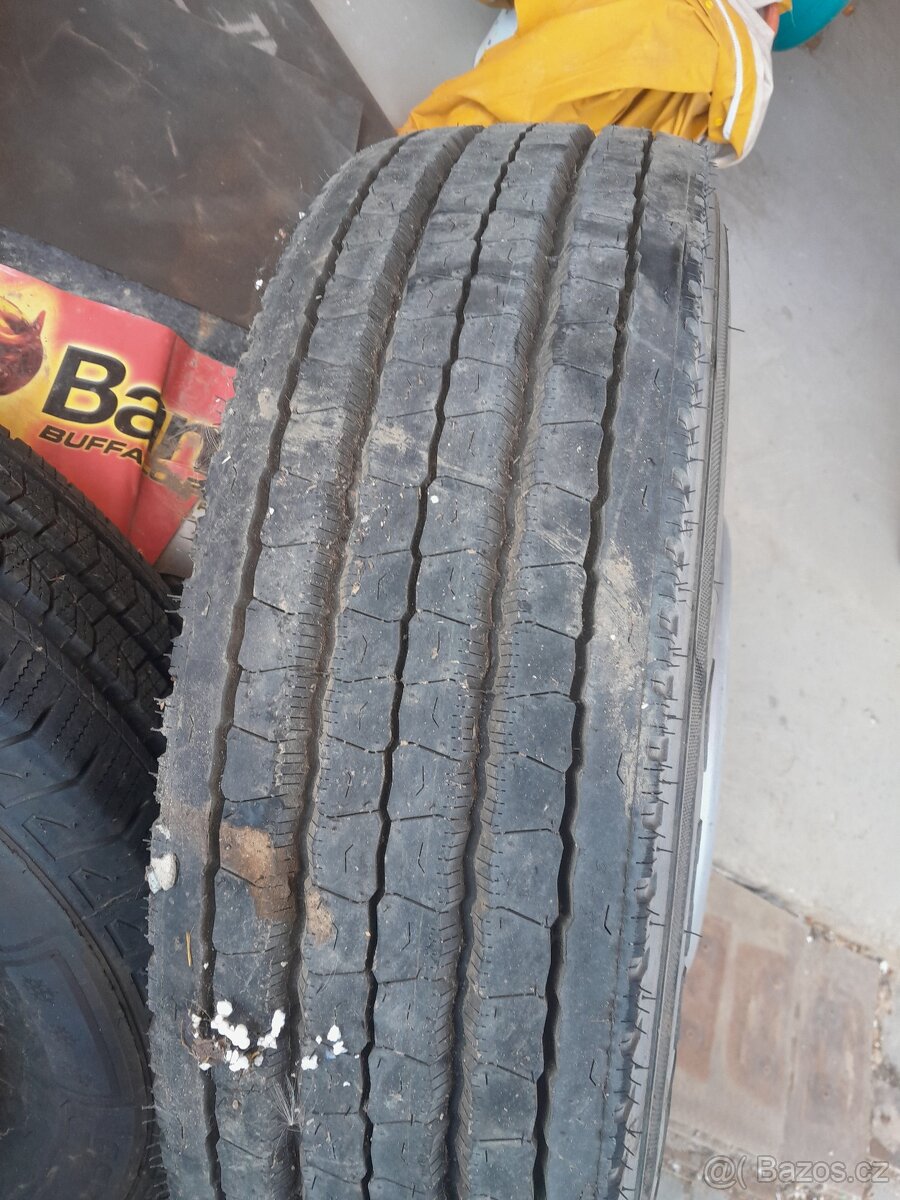 Pneu s diskem semperit 215/75R17.5 - 2