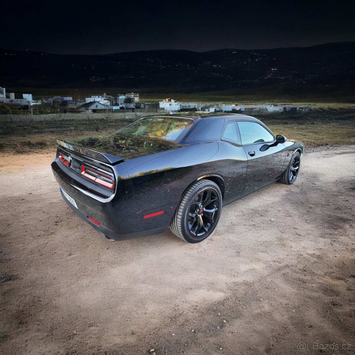 Dodge Challenger R/T 5.7 V8 HEMI - 2