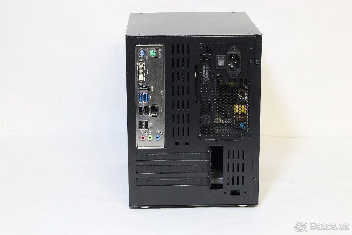 Kancelářský mini PC, vhodný i pro hraní her - zánovní - 2