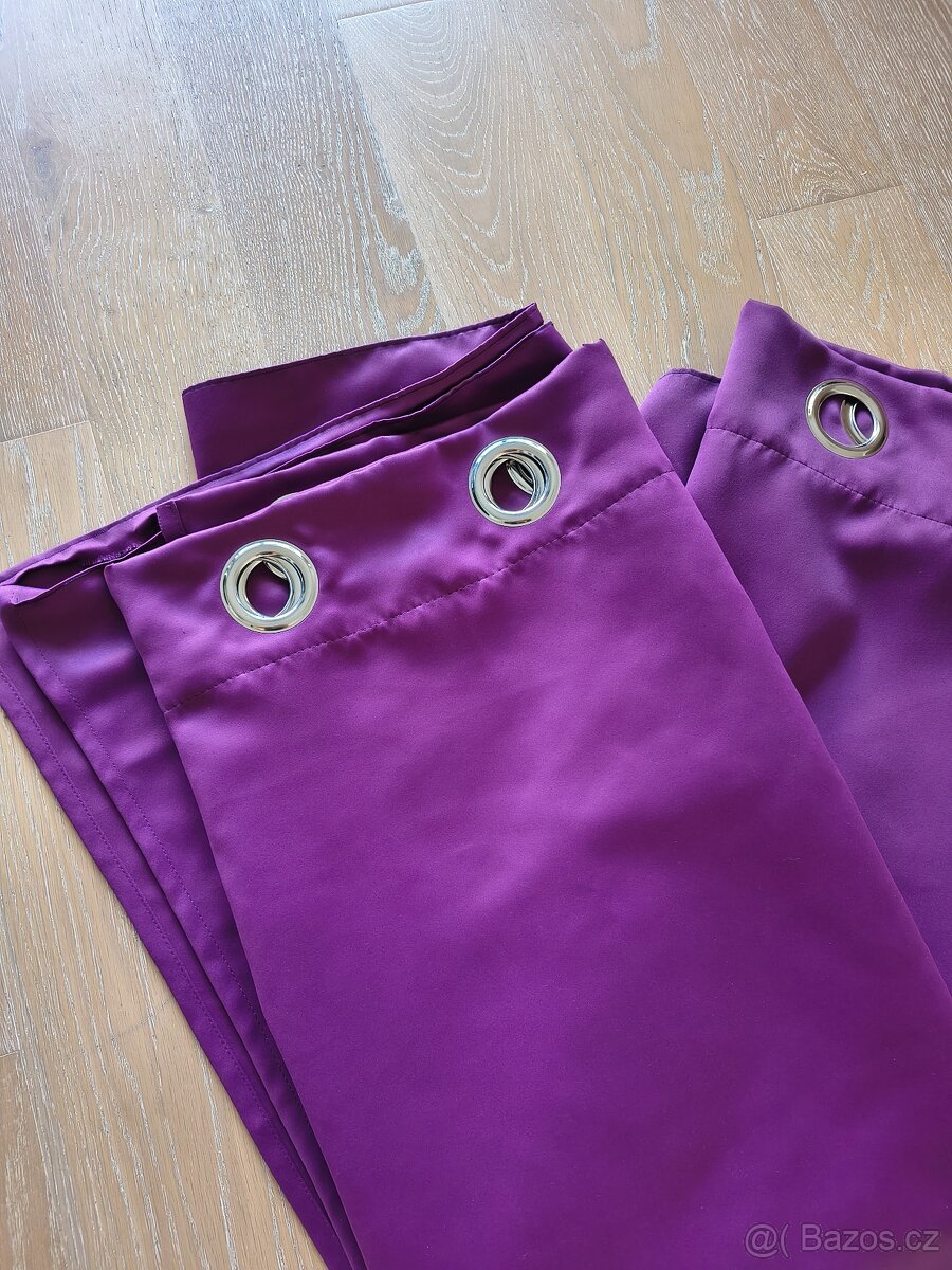 Teleskopická garnýž a zatemňovací závěsy - 2