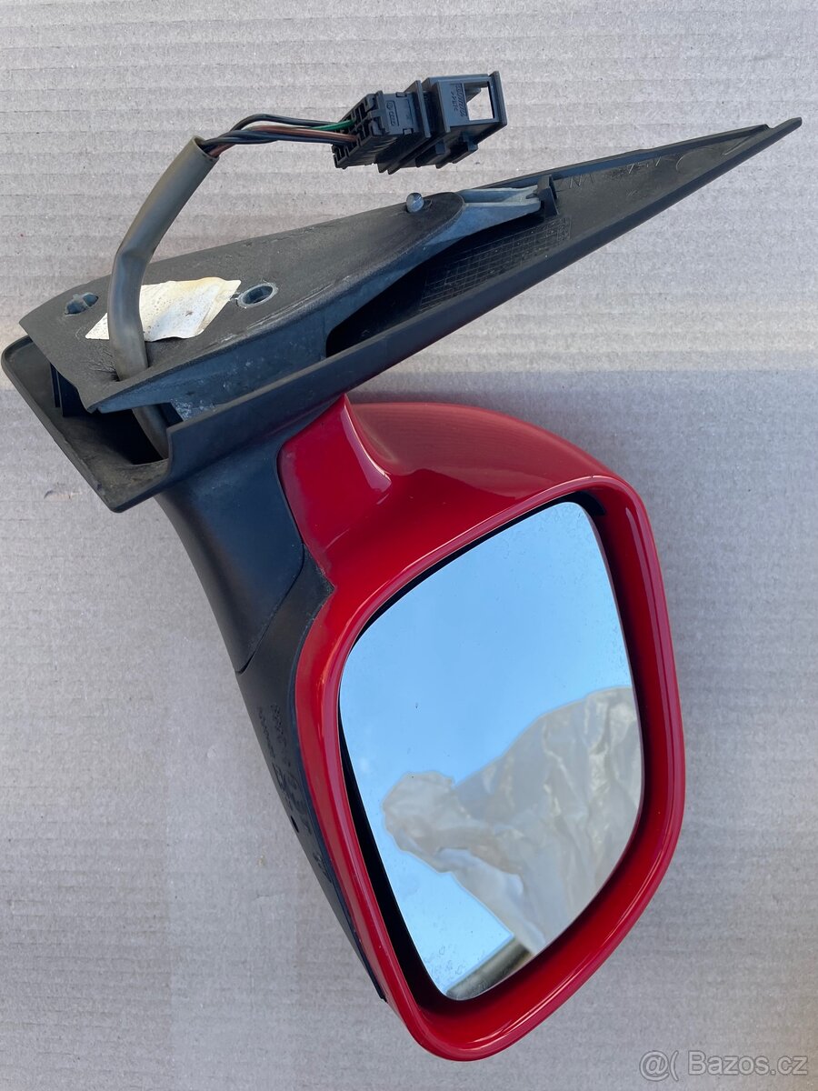 Zpětné zrcátko - 2