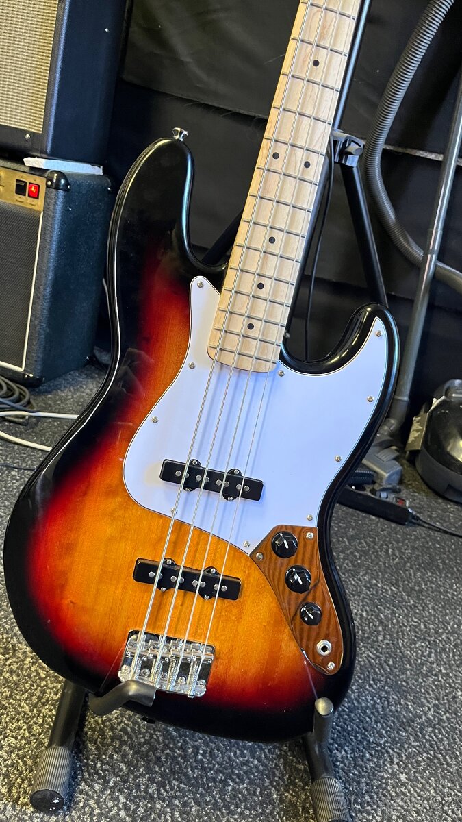 Squier Affinity Jazz Bass - 2