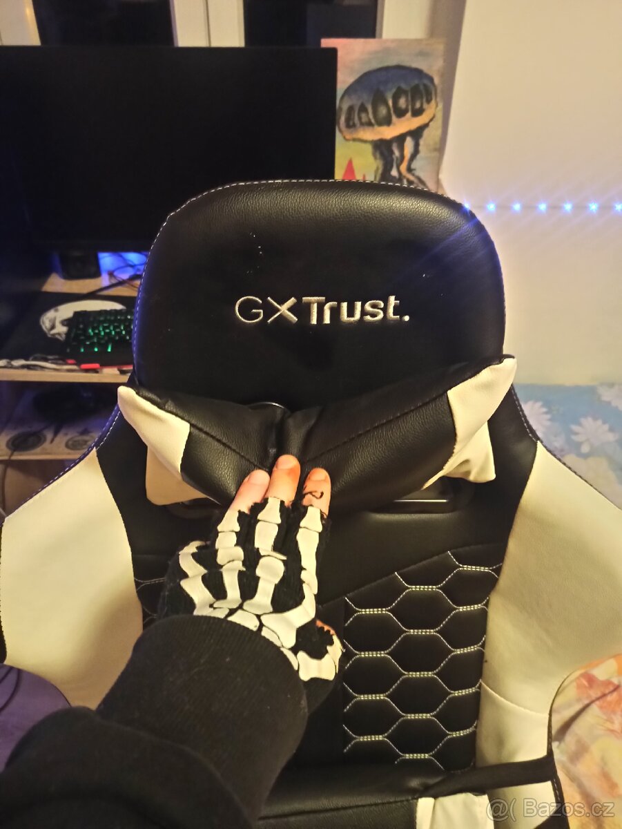 Trust GTX 708W Resto - 2