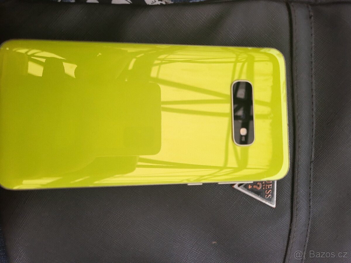 Samsung galaxy s10e - 2